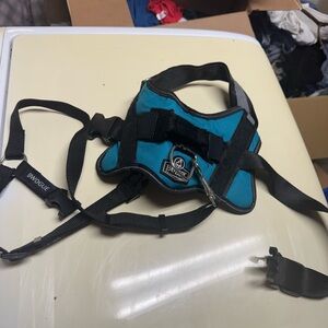 Dog harness with car seat attachment- size medium